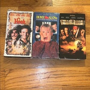 Must have family vhs videos bundle of 3